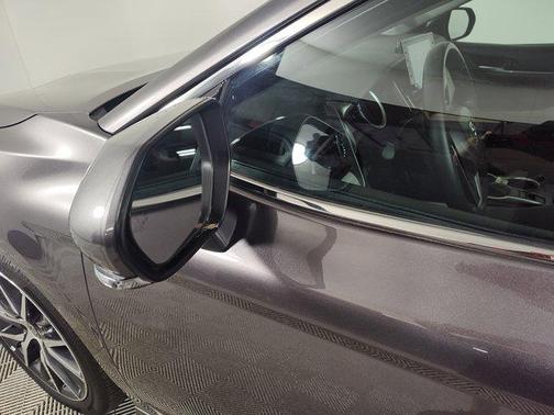 2024 Toyota Camry Hybrid XLE