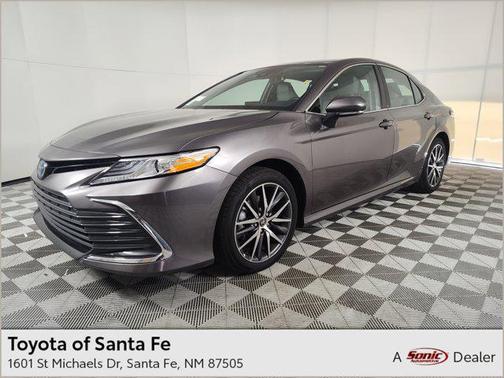 2024 Toyota Camry Hybrid XLE