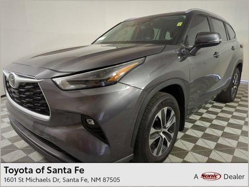2024 Toyota Highlander XLE