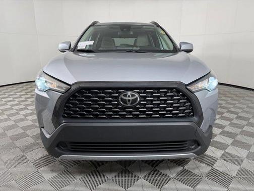 Sonic Silver 2022 Toyota Corolla Cross LE