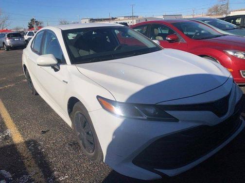 2019 Toyota Camry Hybrid LE