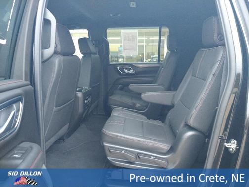 2023 Chevrolet Suburban RST