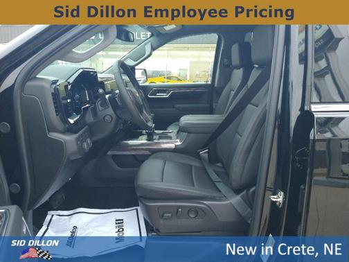 2025 Chevrolet Silverado 1500 LTZ