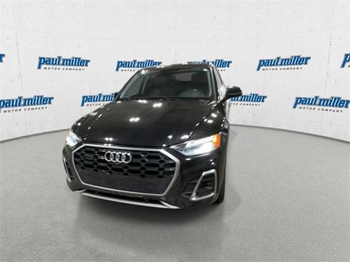 2022 Audi Q5 45 S line Premium Plus