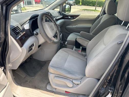 2014 Nissan Quest SV