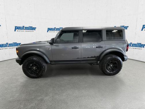 CARBONIZED GRAY METALLIC 2022 Ford Bronco Wildtrak
