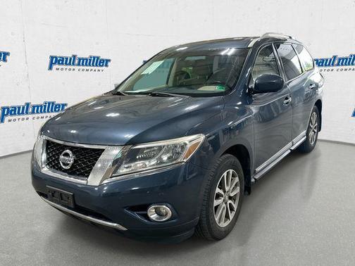 Arctic Blue Metallic 2016 Nissan Pathfinder SL