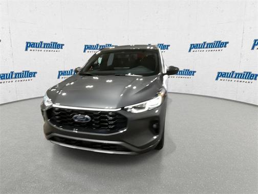 2026 Ford Escape ST-Line Elite