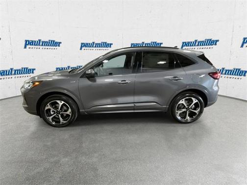 2026 Ford Escape ST-Line Elite