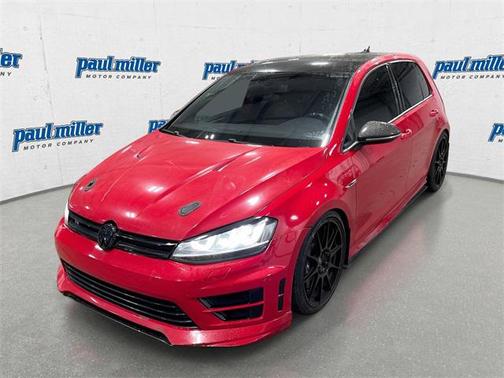 2016 Volkswagen Golf R 2.0T DSG