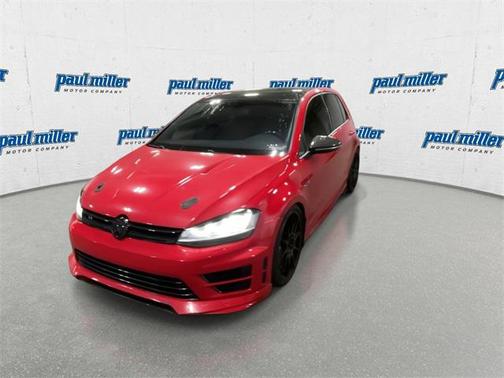 2016 Volkswagen Golf R 2.0T DSG