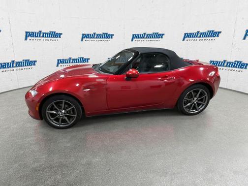 2016 Mazda MX-5 Miata Grand Touring