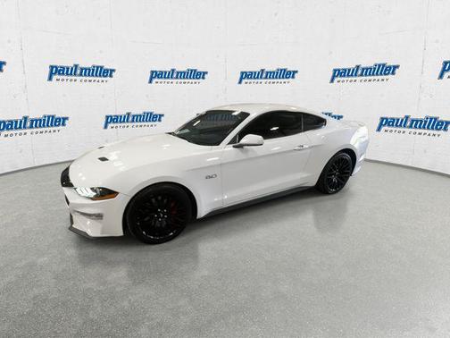 OXFORD WHITE 2019 Ford Mustang GT