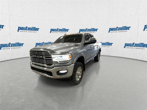 2020 RAM 2500 Laramie Crew Cab 4X4 6'4' Box