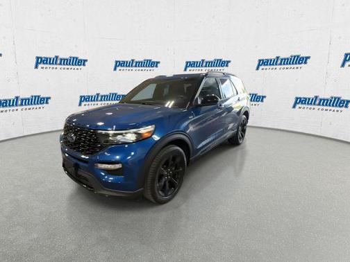 ATLAS BLUE METALLIC 2023 Ford Explorer ST-Line