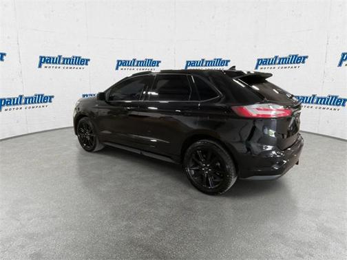 2022 Ford Edge ST Line