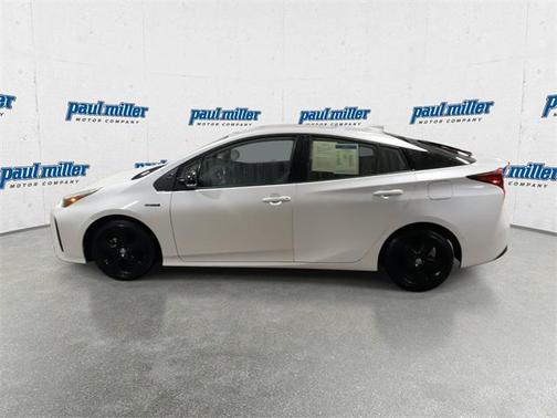 2021 Toyota Prius XLE