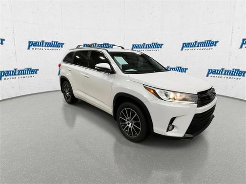 2018 Toyota Highlander SE