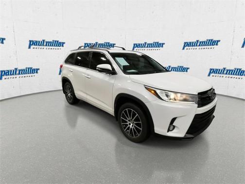 2018 Toyota Highlander SE