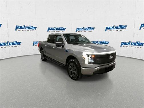 2025 Ford F-150 Lightning Flash