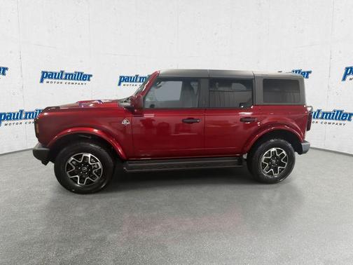 RUBY RED MET TNTD CLEARCOAT 2026 Ford Bronco Outer Banks