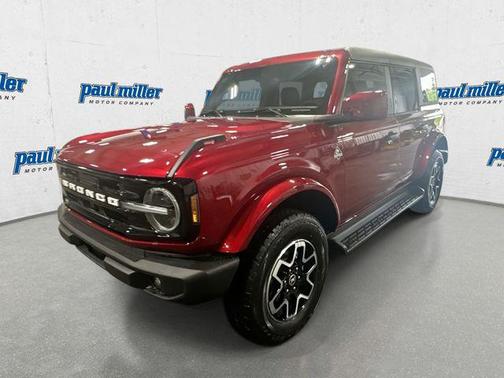 RUBY RED MET TNTD CLEARCOAT 2026 Ford Bronco Outer Banks
