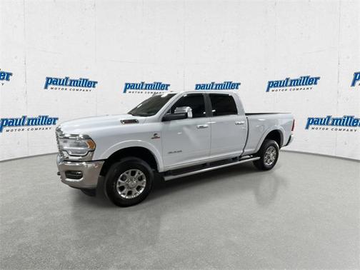 2022 RAM 2500 Laramie Crew Cab 4x4 6'4' Box