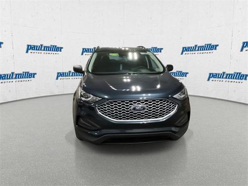 2023 Ford Edge SE