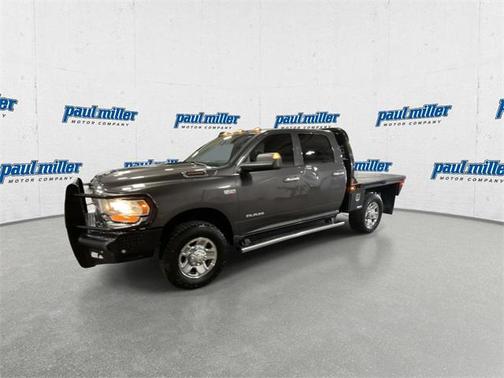 2021 RAM 2500 Tradesman Crew Cab 4x4 6'4' Box