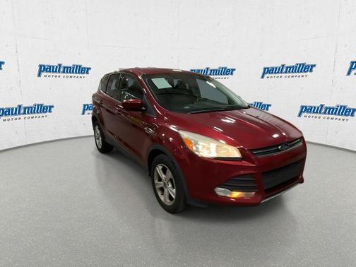 RUBY RED METALLIC TINTED CC 2016 Ford Escape SE