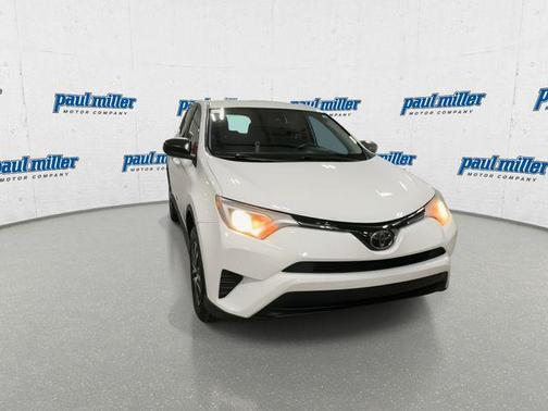 Super White 2018 Toyota RAV4 LE