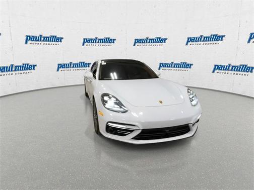 2018 Porsche Panamera Turbo Executive
