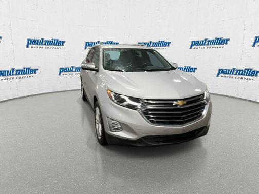 Silver Ice Metallic 2019 Chevrolet Equinox Premier