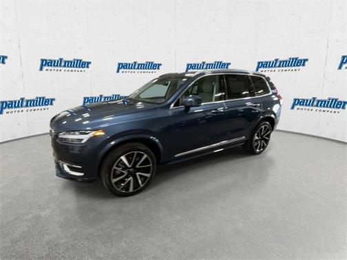 2023 Volvo XC90 B6 Plus 7-Seater