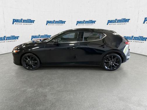 Jet Black Mica 2022 Mazda Mazda3 FWD w/Premium Package