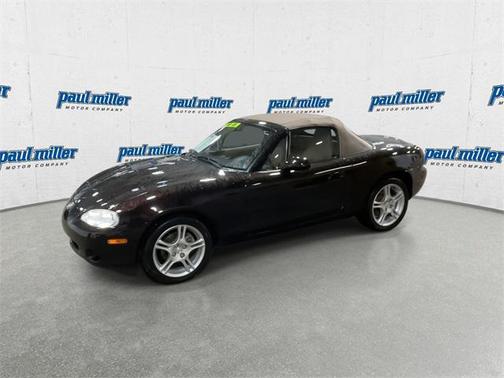 2004 Mazda MX-5 Miata LS