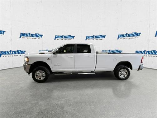 2021 RAM 3500 Big Horn Crew Cab 4x4 8' Box