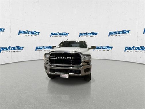 2021 RAM 3500 Big Horn Crew Cab 4x4 8' Box