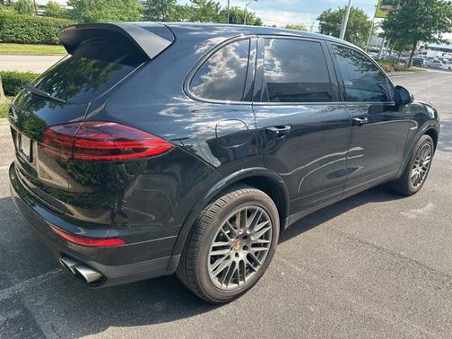 2017 Porsche Cayenne E-Hybrid S