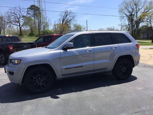 2018 Jeep Grand Cherokee Laredo E