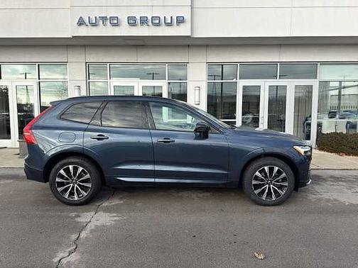 2023 Volvo XC60 Plus