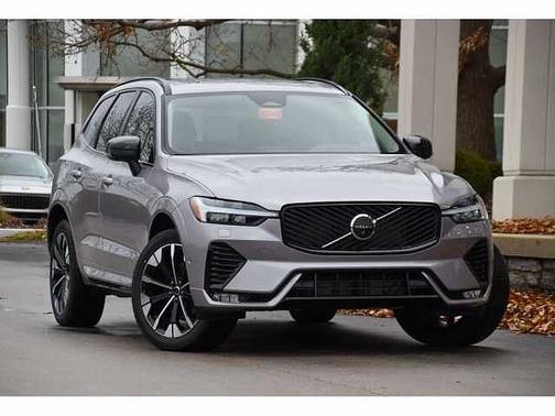 2026 Volvo XC60 Plus