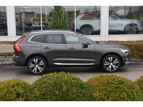 2023 Volvo XC60 Plus