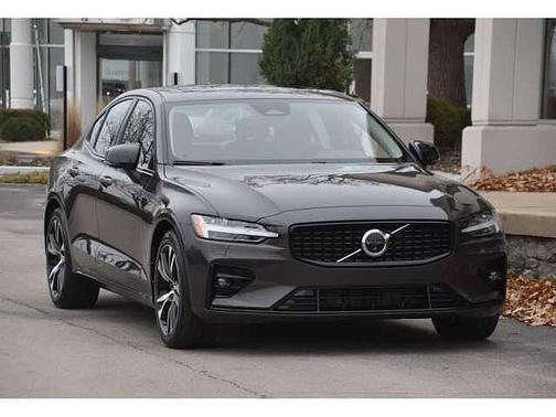 2023 Volvo S60 Plus