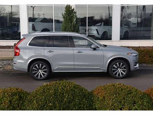 2024 Volvo XC90 Core