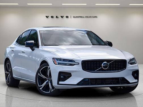 2024 Volvo S60 B5 Core Dark