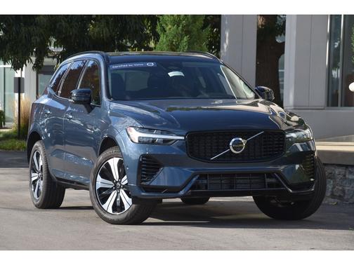 2025 Volvo XC60 Plug-In Hybrid T8 Plus