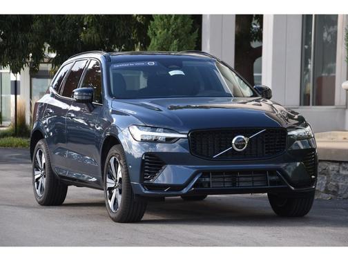 2025 Volvo XC60 Plug-In Hybrid T8 Plus
