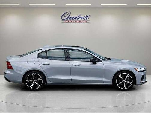 Vapour Grey 2024 Volvo S60 Plus
