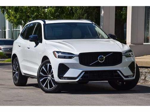 Crystal White 2023 Volvo XC60 Plus
